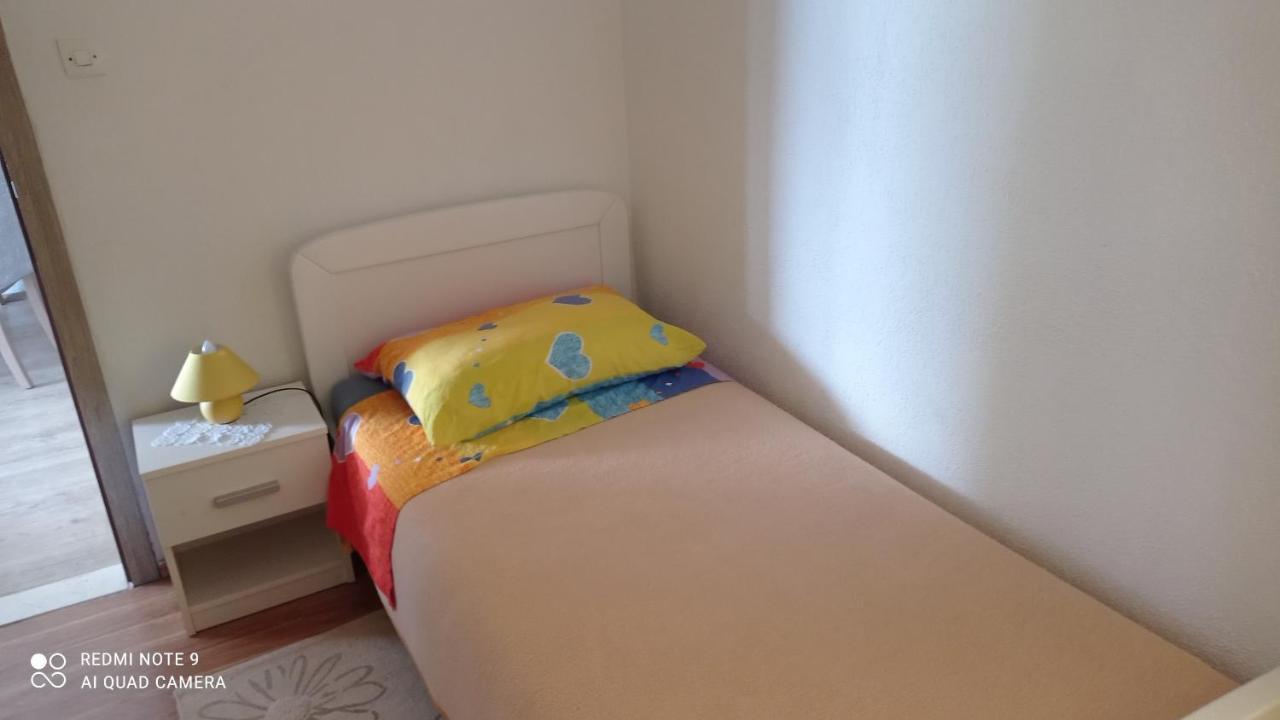 Holiday Home Marija Vrlika エクステリア 写真