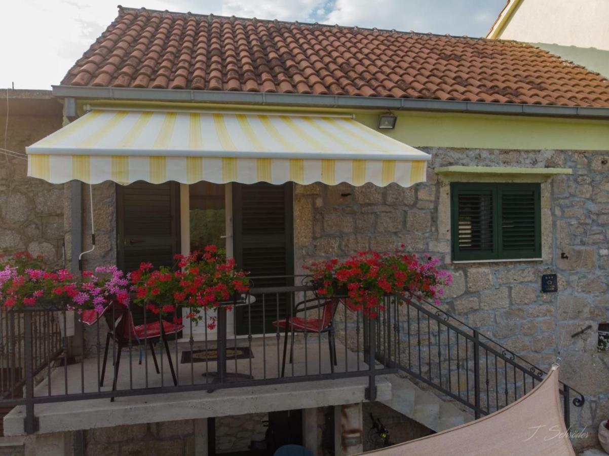 Holiday Home Marija Vrlika エクステリア 写真